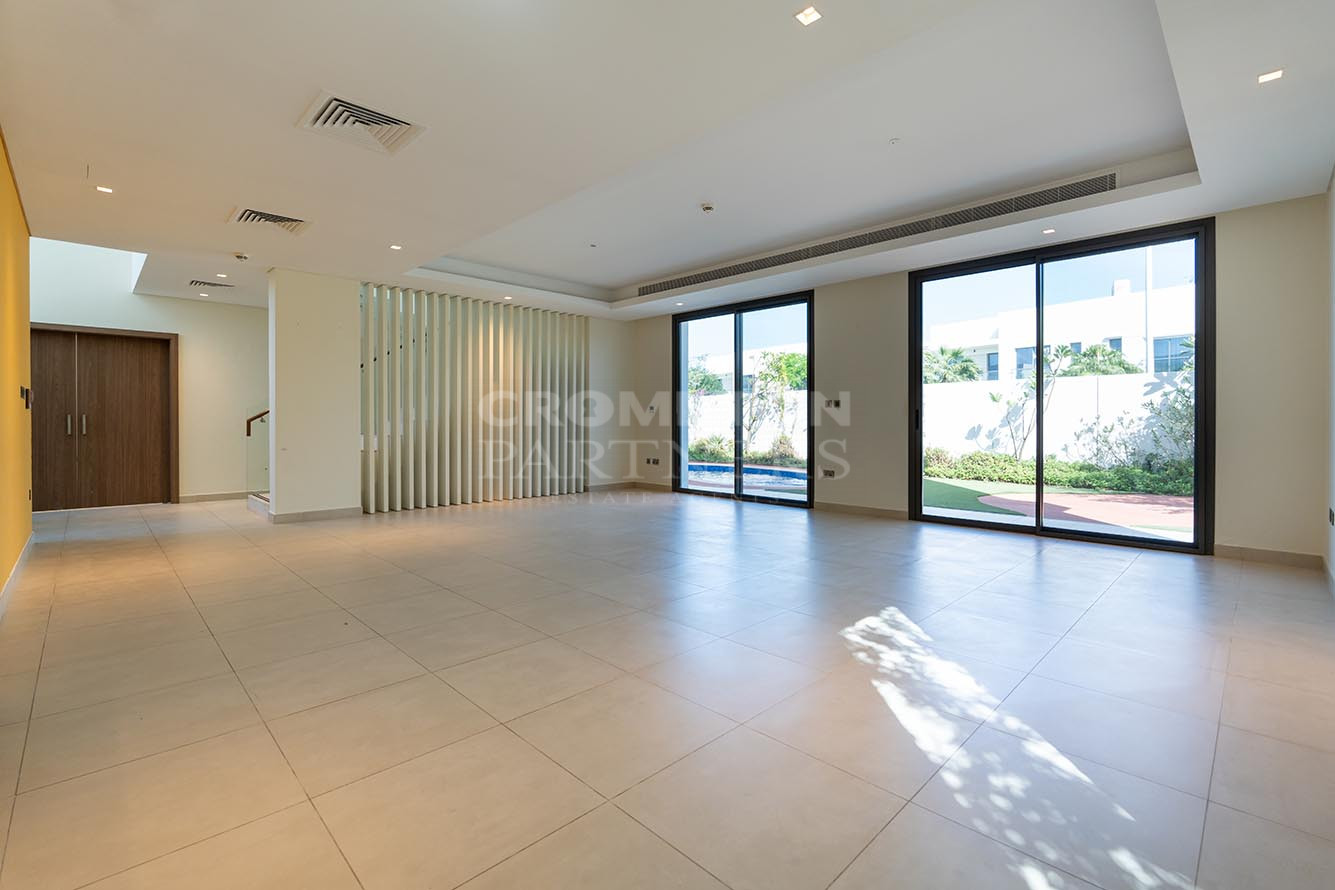 Single Row|Partial Golf View|Quality Finishes