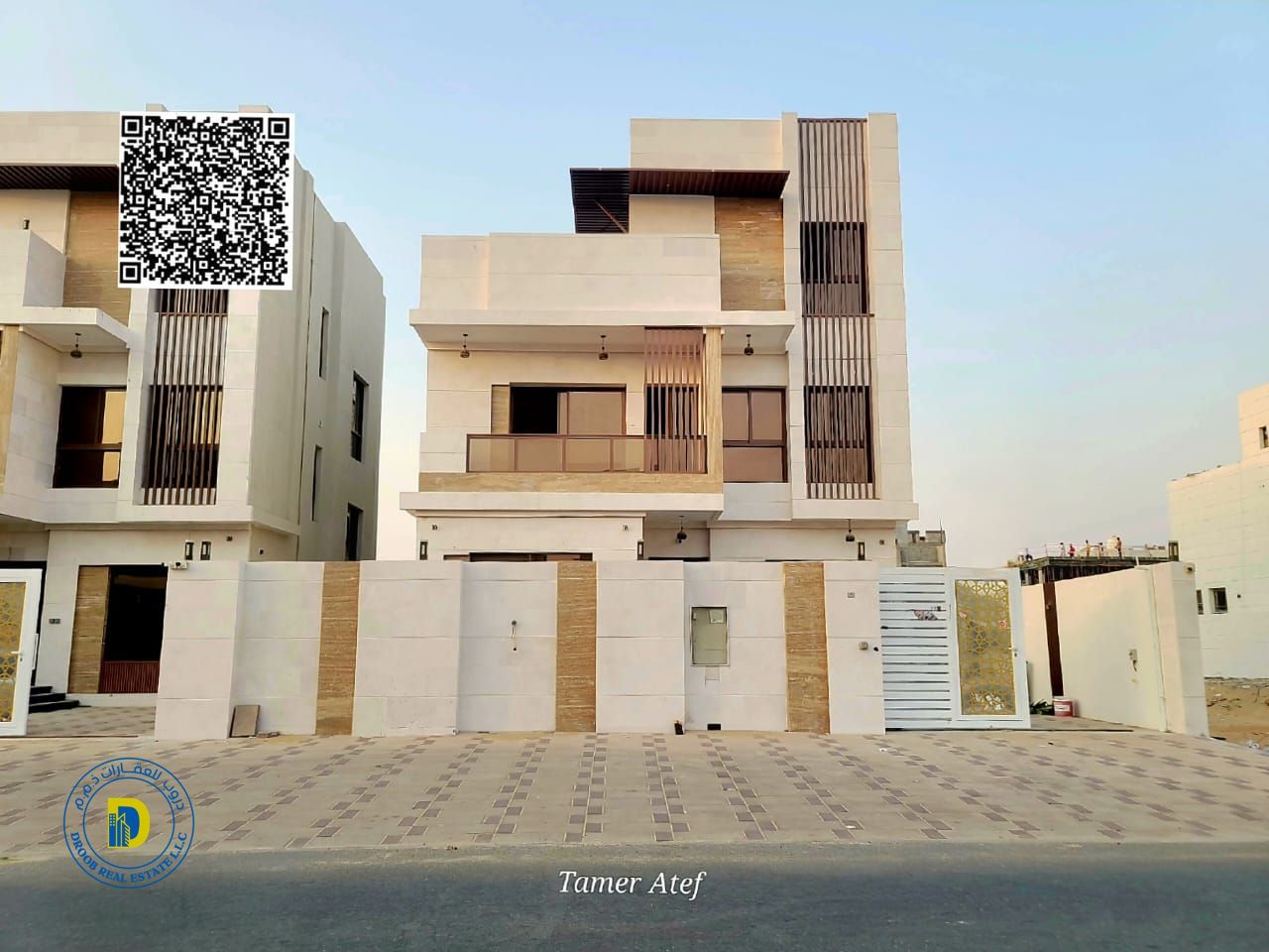 For sale, including registration fees, a 5-bedroom villa with a roof Al Bahia , super deluxe finishing, freehold , bank financing
