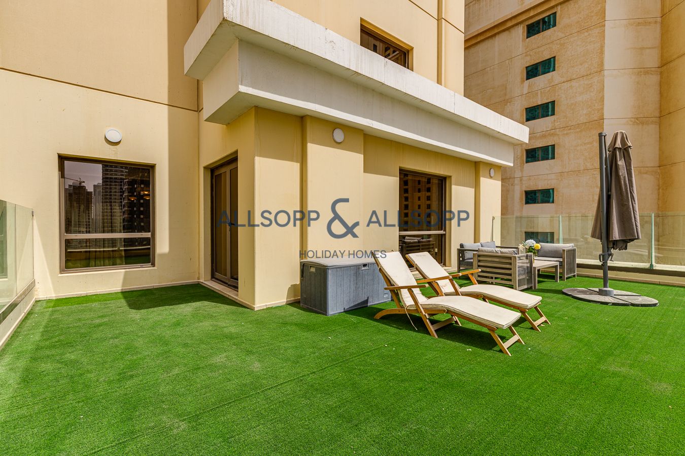 Tranquil Beach Retreat – 2 Bedroom Apartment with Balcony - Shams 4, JBR