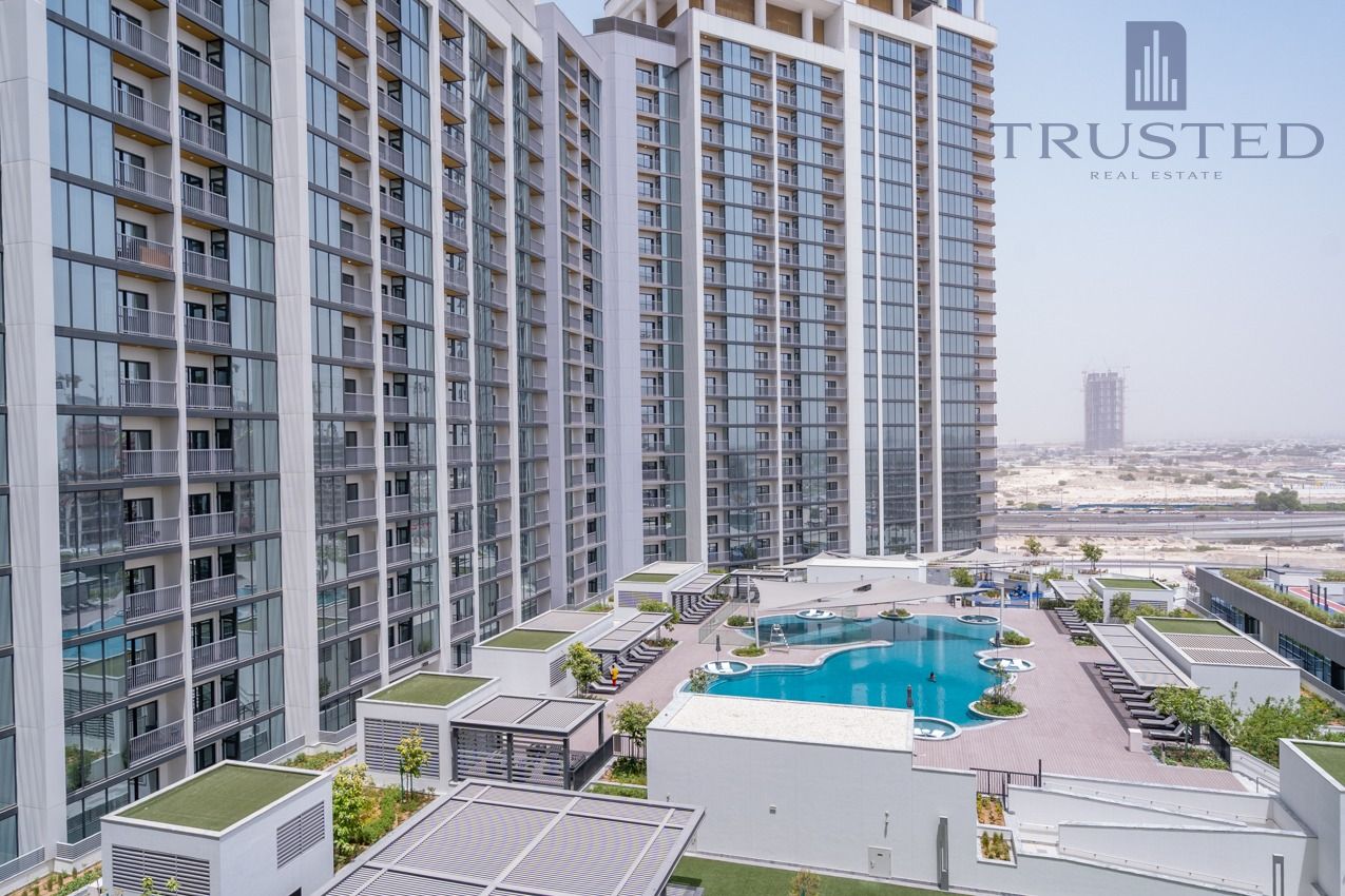Pool View | 1BR | Huge Layout