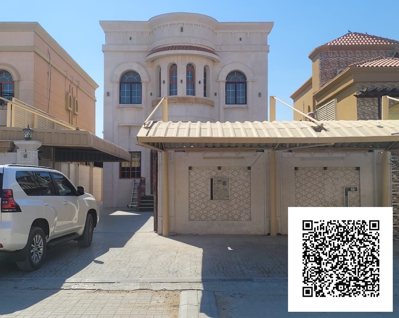 Next to the main road villa for rent