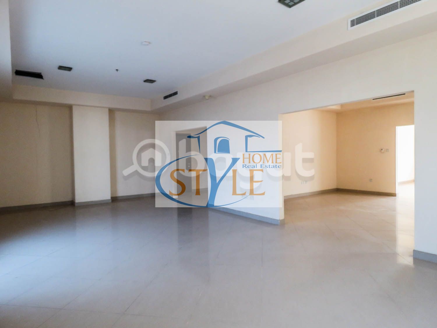 HOT DEAL! AVAILABLE 4 BEDROOM FLAT AVAILABLE FOR SALE IN AL Majaz 1