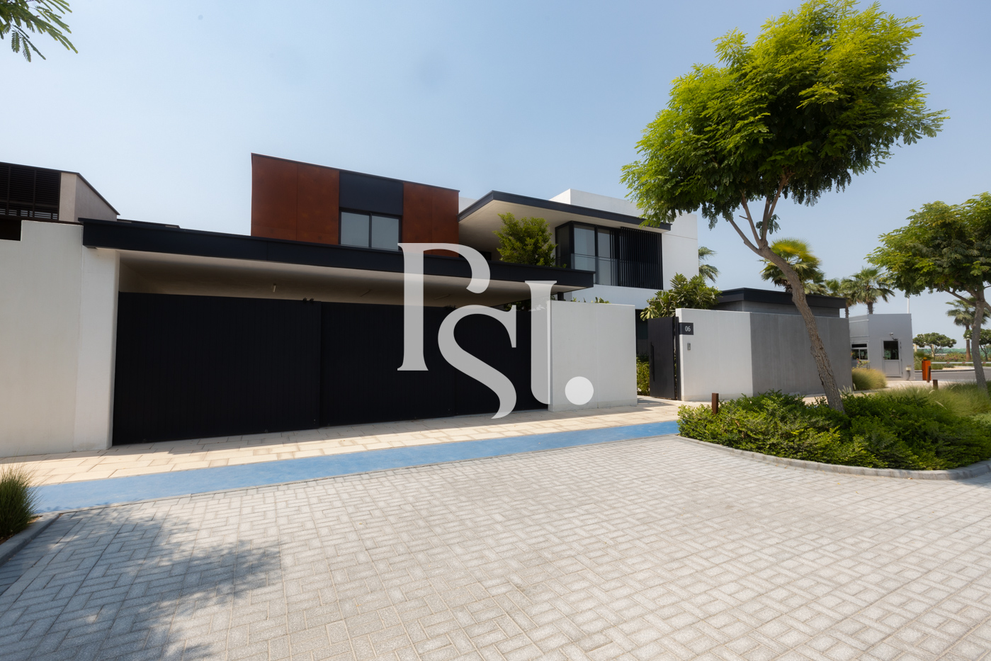 Single Row | High Ceiling | Premium Villa