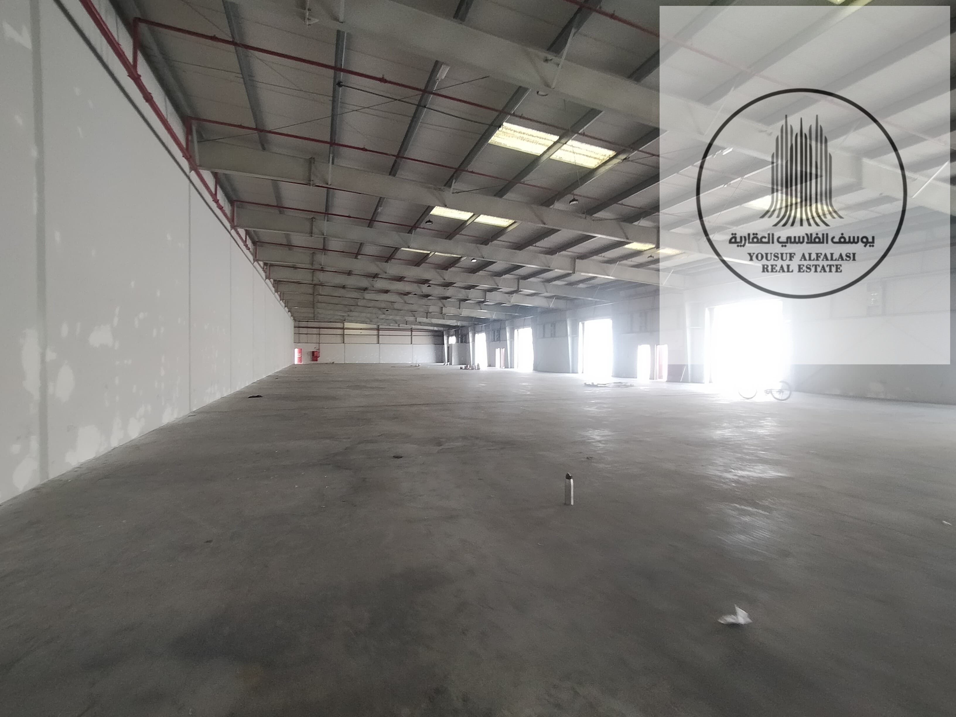 For rent: 8,000 square feet warehouse in Sharjah Industrial Area