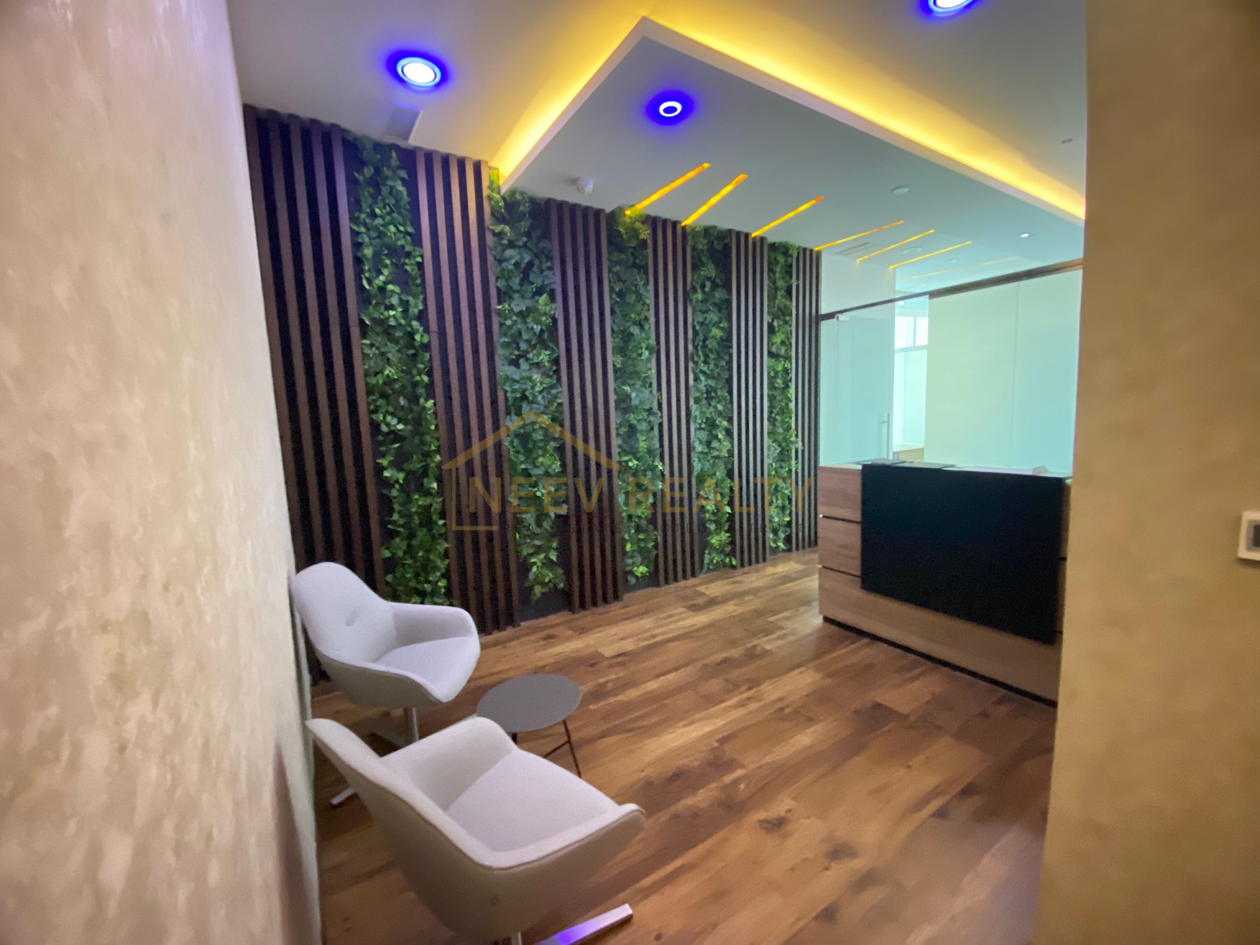 Close to Metro | Vacant | High Floor | Fitted