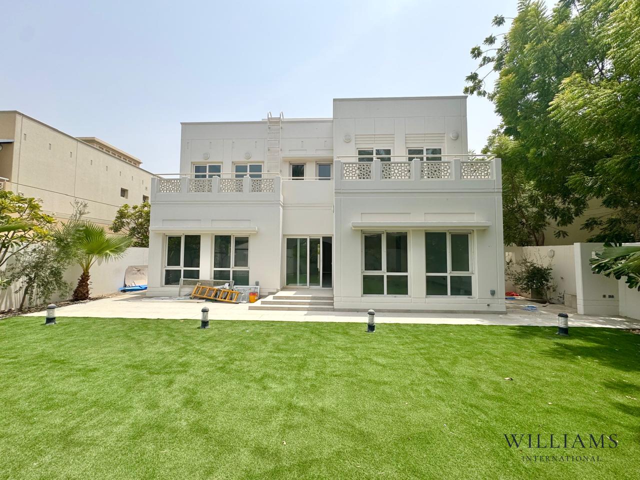 FULLY UPGRADED | 5 BED + MAIDS | VACANT NOW