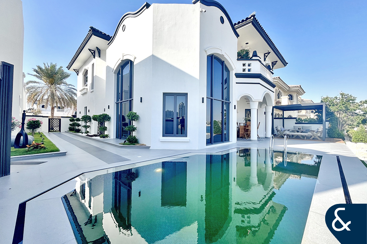 Fully Upgraded | High Quality | Rotunda