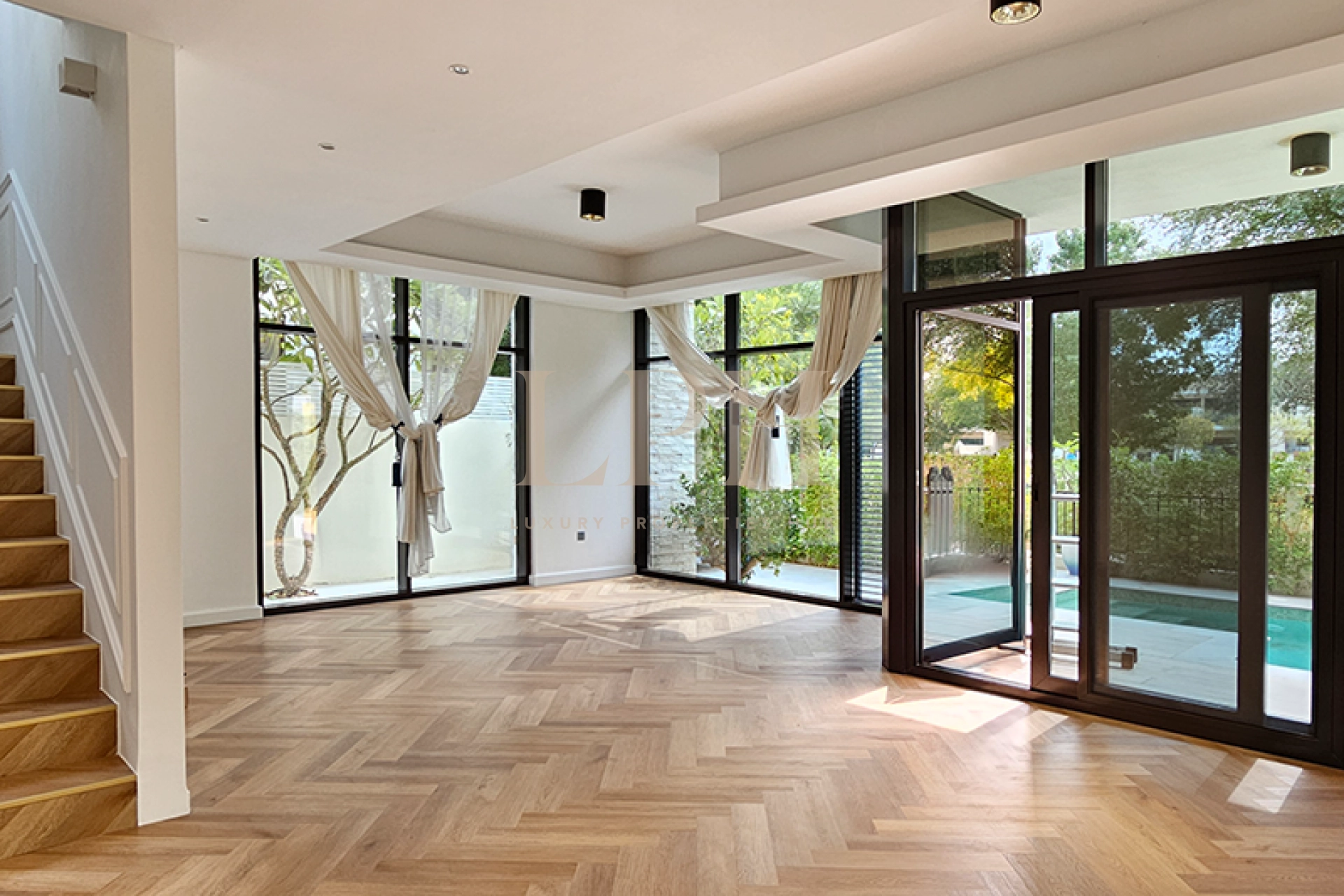 Upgraded | Single Row | Private Pool | Rented