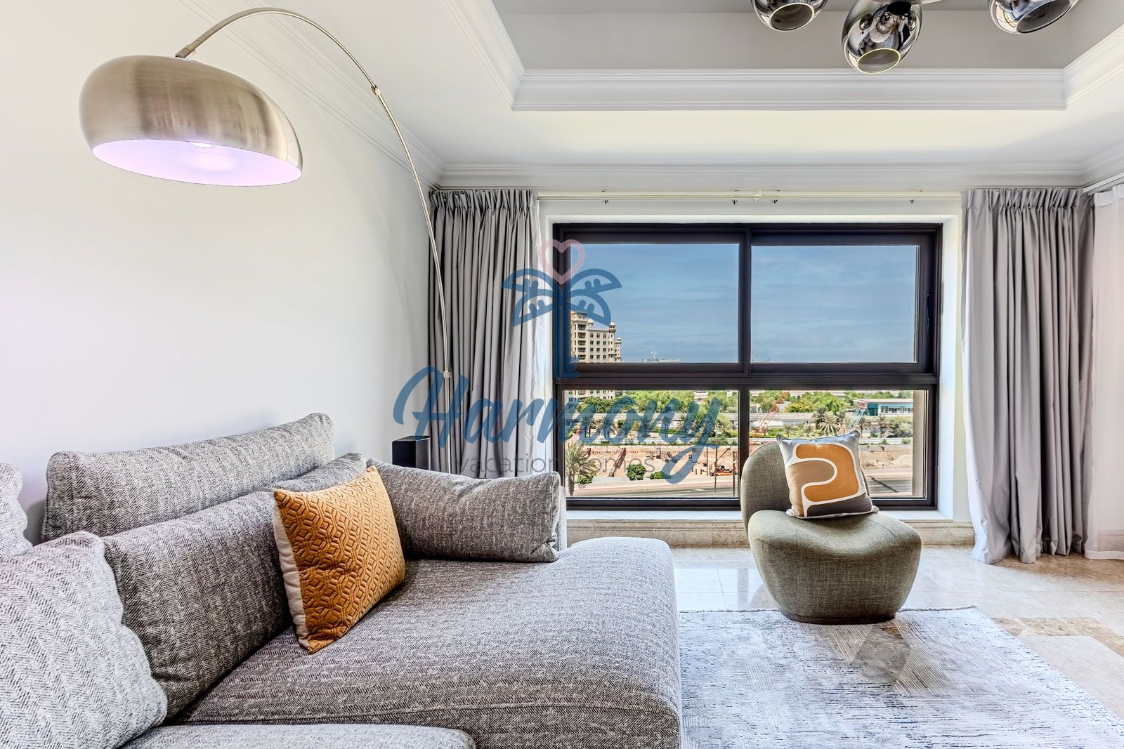 Fresh & Modern 1BR, Fairmont 5* Facilities