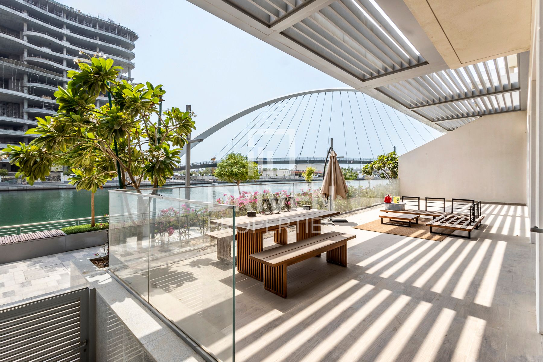 Waterfront View | Big Terrace Direct Gate to Canal