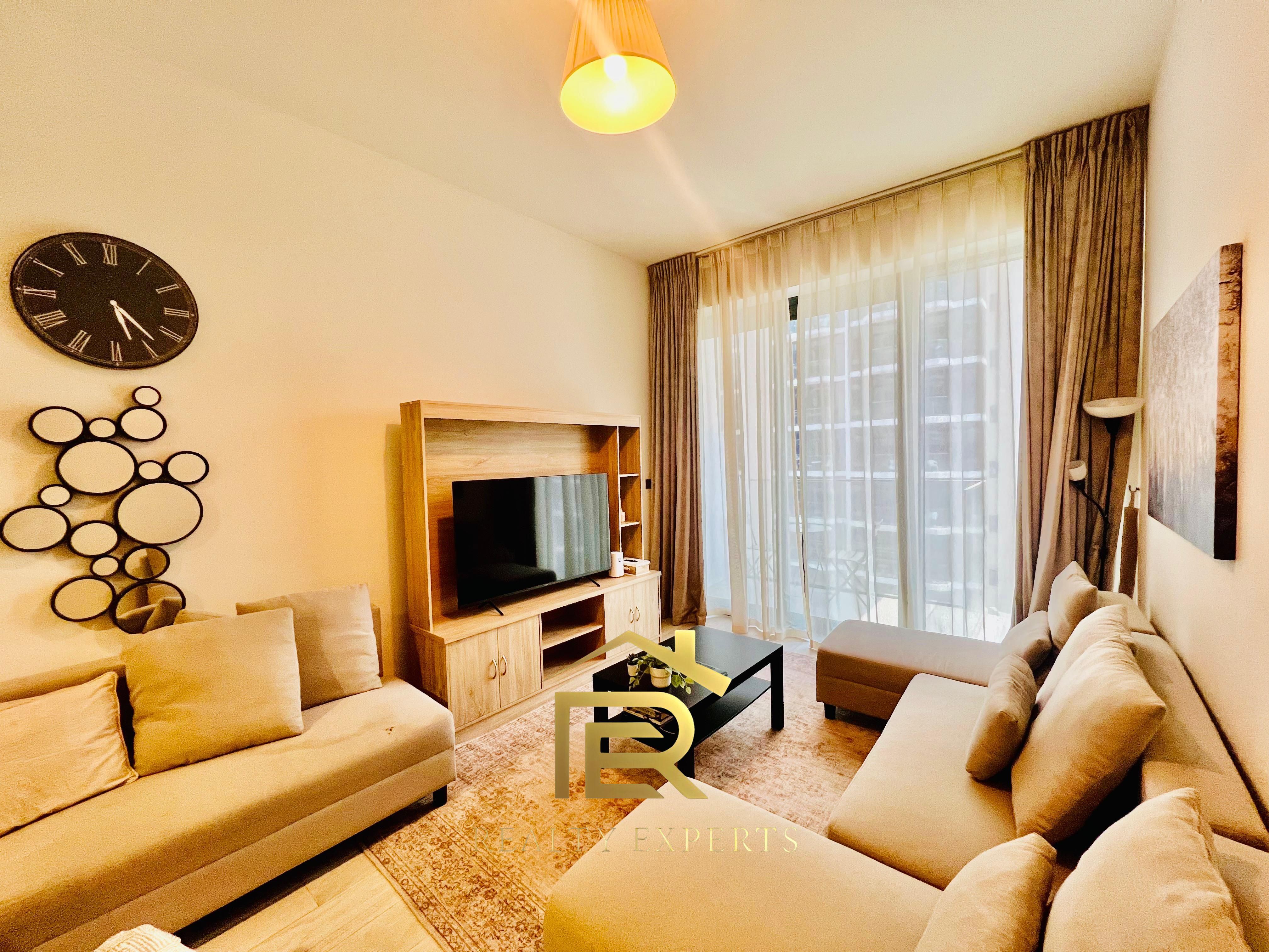 FULLY FURNISHED | READY TO MOVE| POOL VIEW VIEW