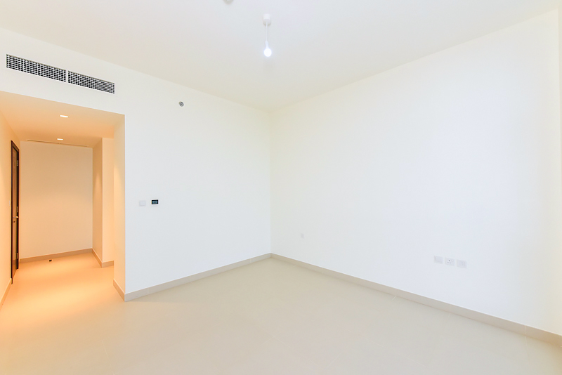 No Commission | Spacious | Pool And Park View