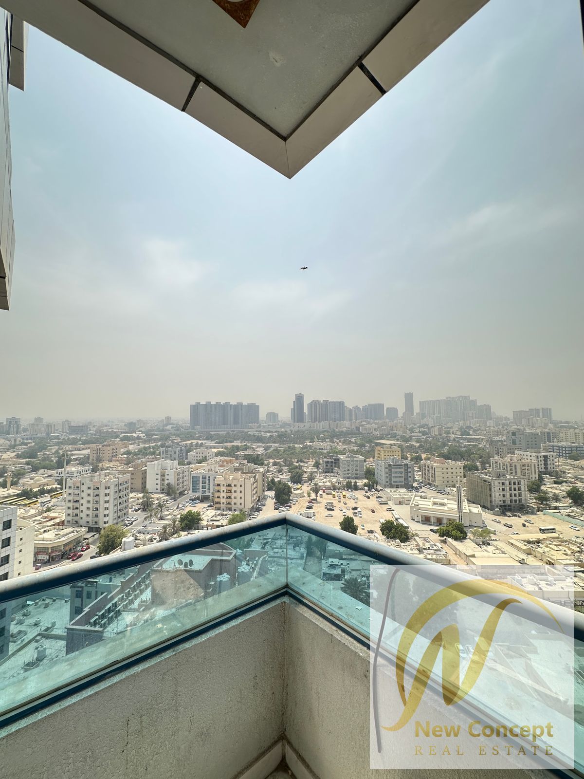 For sale, 3 rooms in Falcon Towers ,free parking spacious area and open view, at a special price