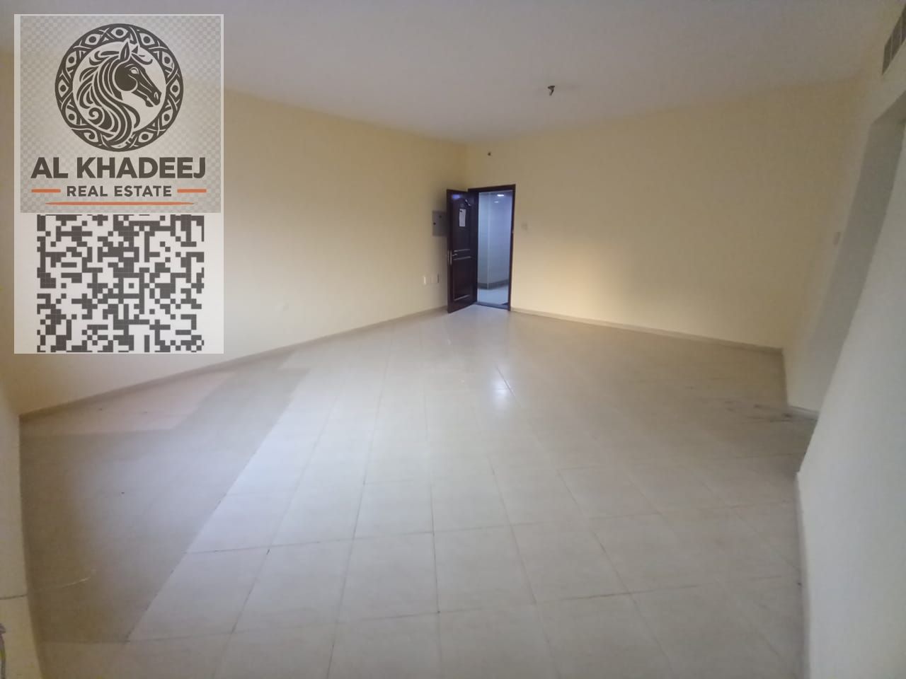 Annual rental apartment in Ajman – Al Nuaimiya, King Faisal Street, 1BHK with bathroom and balcony, prime location near Istanbul Market & essential se