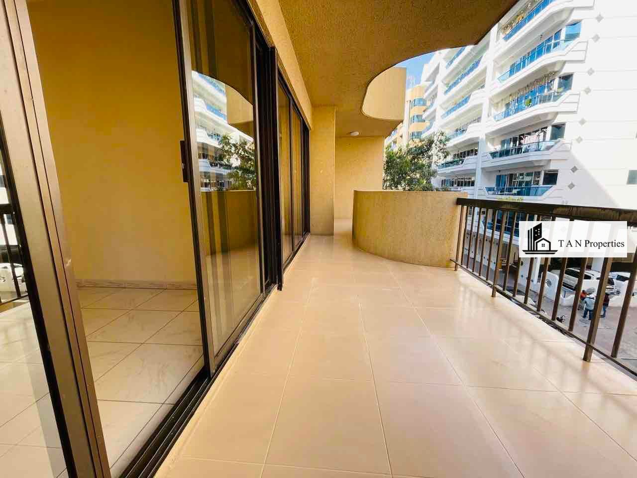 NO COMMISSION | SPACIOUS & ELEGANT | 3BHK APARTMENT | BALCONY | PRIME LOCATION NEAR METRO
