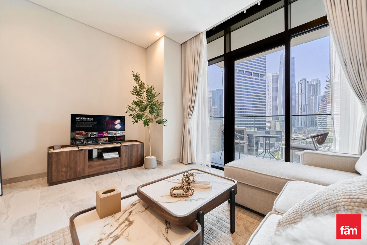 Business Bay Studio | Prime Location Near Metro
