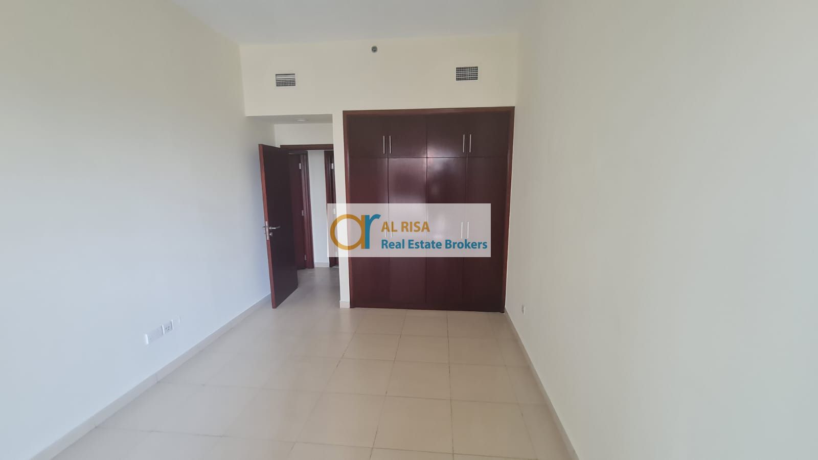Spacious 2 BHK apartment available at Al Mankool