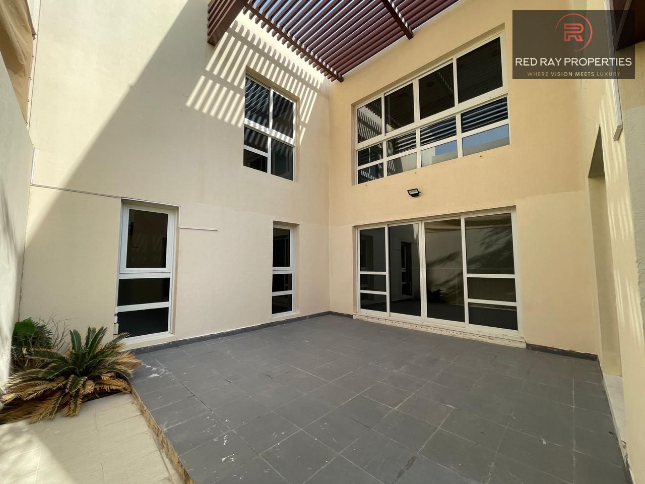 amazing 4bhk plus maid room for rent in mina al arab