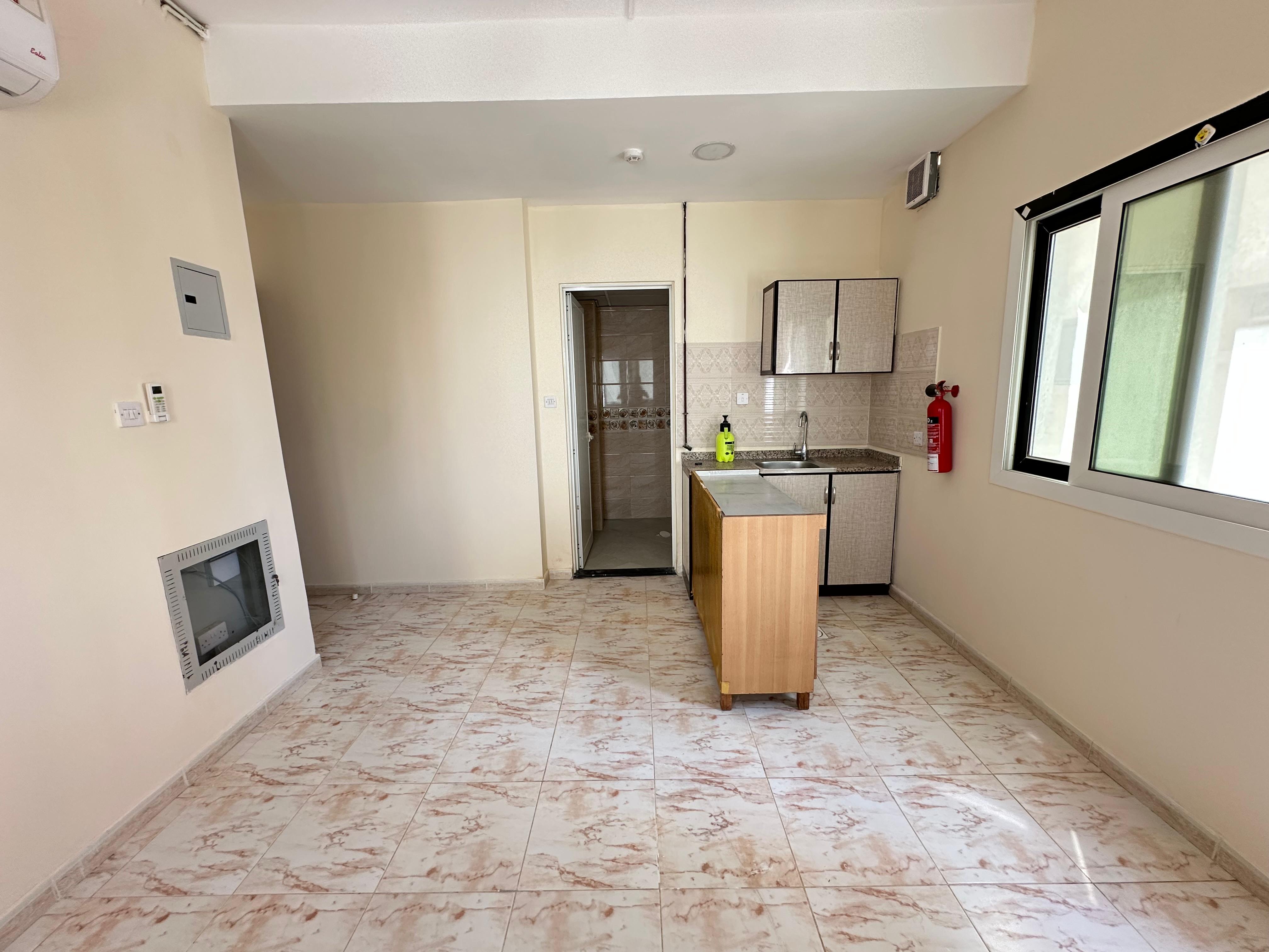 Luxury Studio Flat Separate kitchen In Muwaileh Sharjah