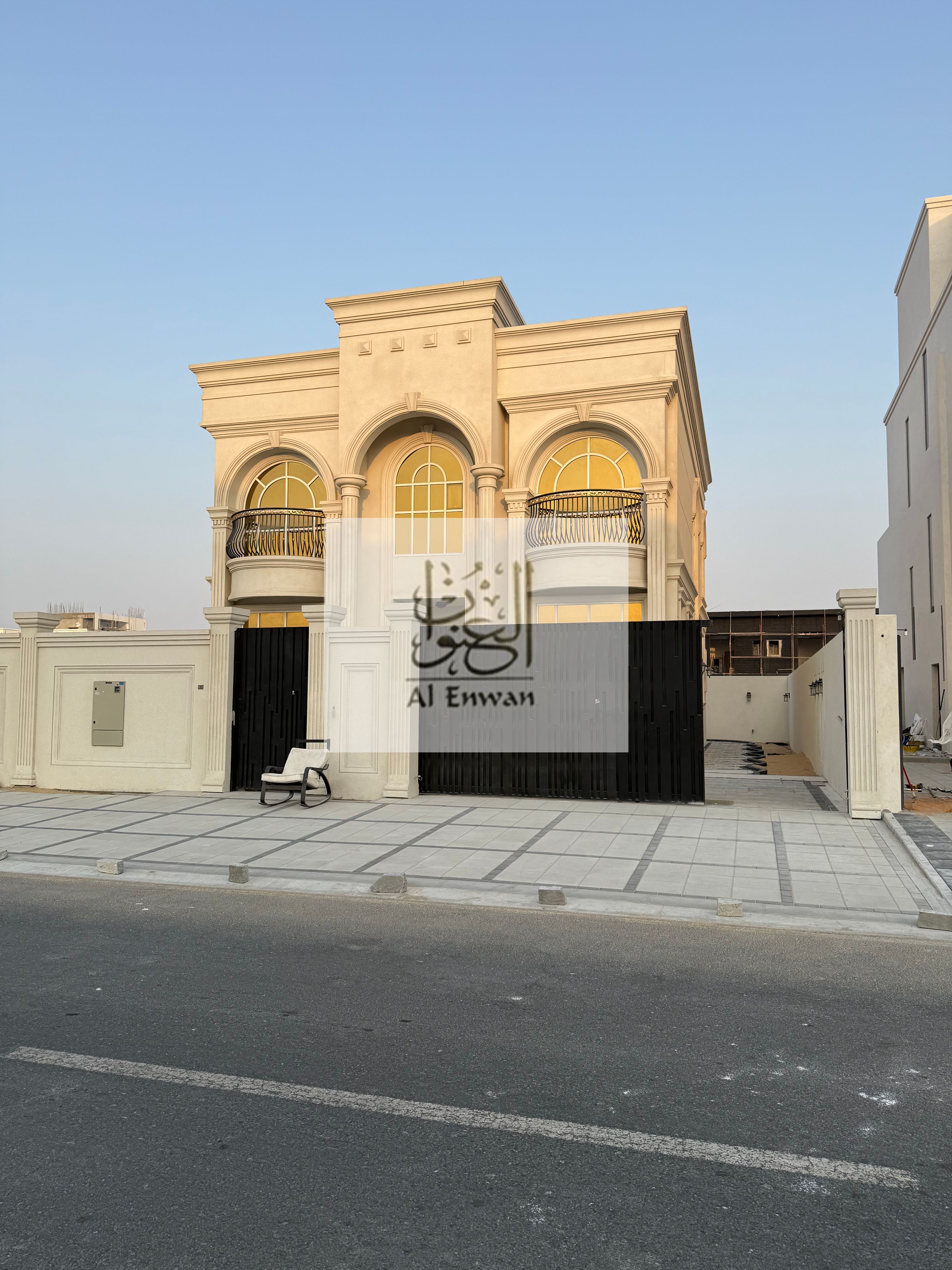 For sale, a villa in Hoshi with high-end