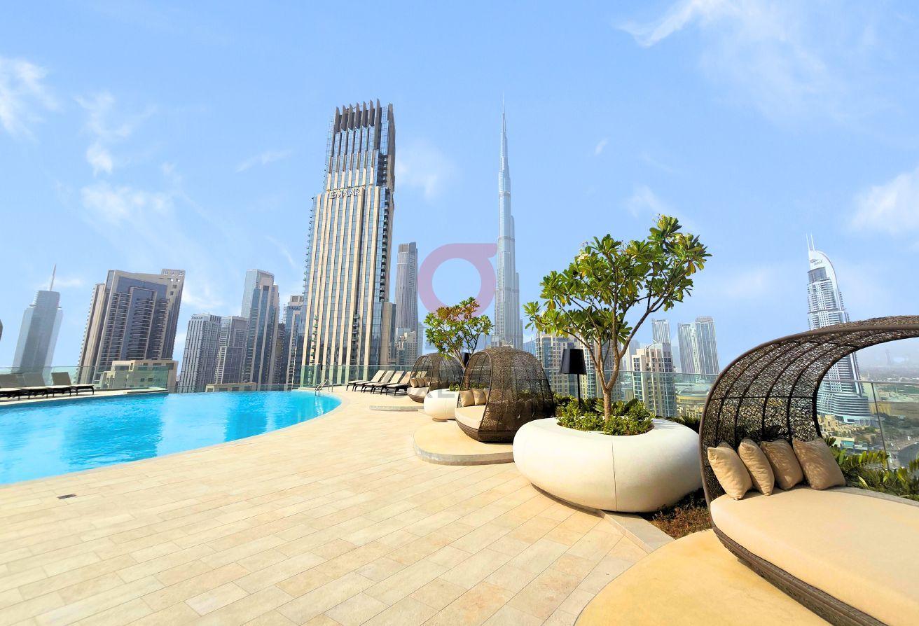 Canal View | 2BR w/ Maids | Near Dubai Mall