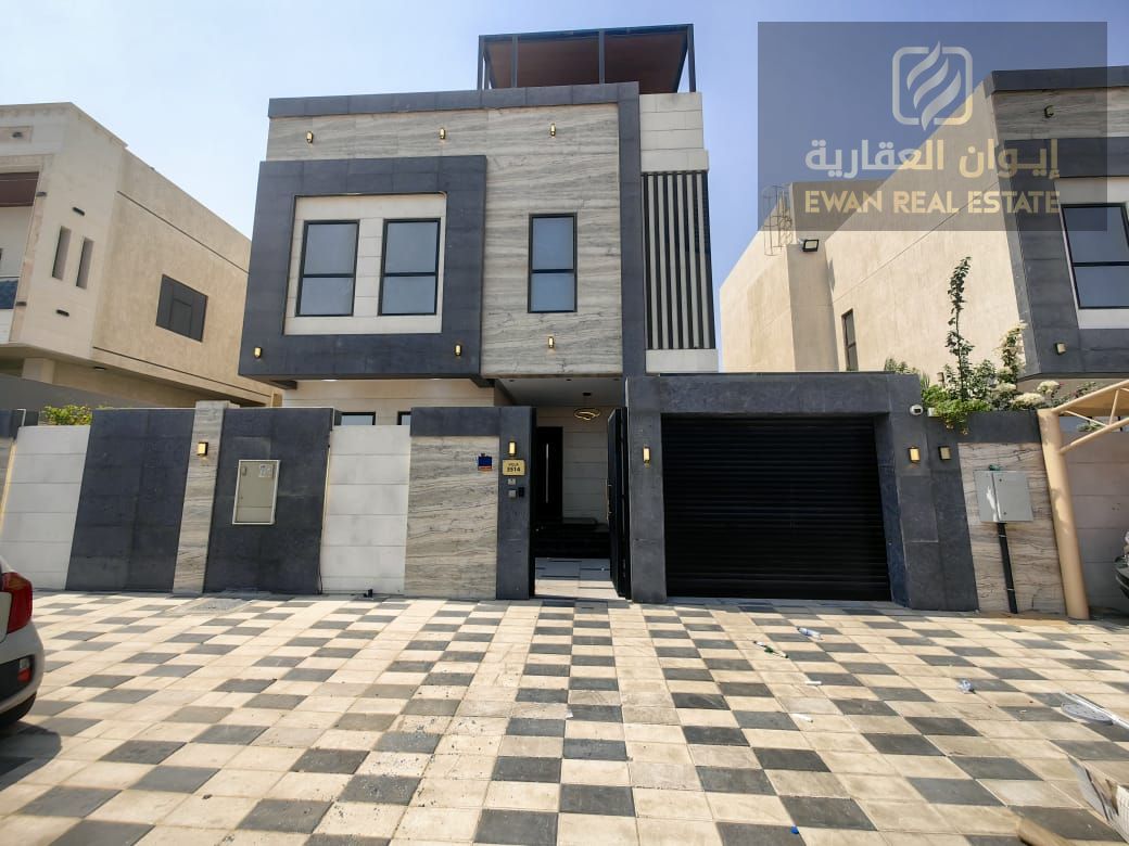 A stunning villa ready today * 5 bedrooms * Swimming pool Electricity, water, and air conditioning included
