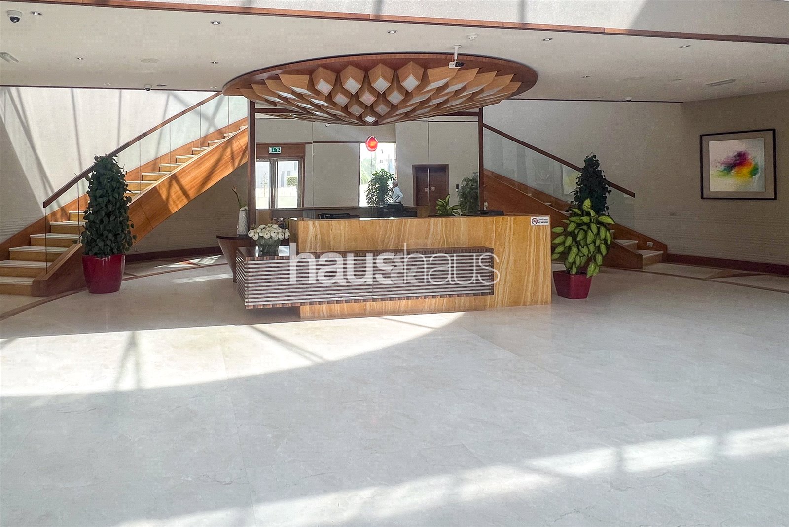 Gated Warehouse | High Ceilings | Loading Bays