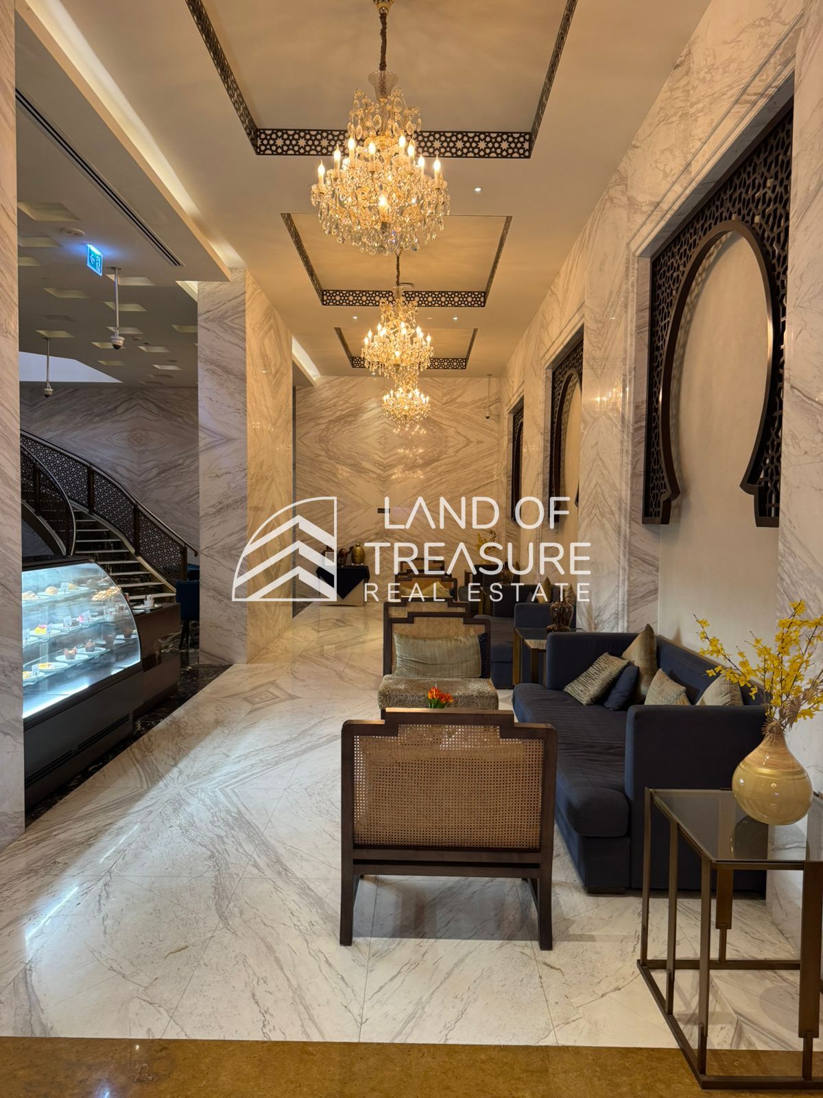 Café Space | 4-Star Hotel Lobby | Prime Location