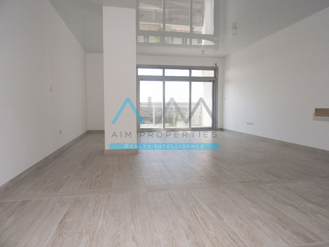 Vacant | Grand 2BR | Villa View