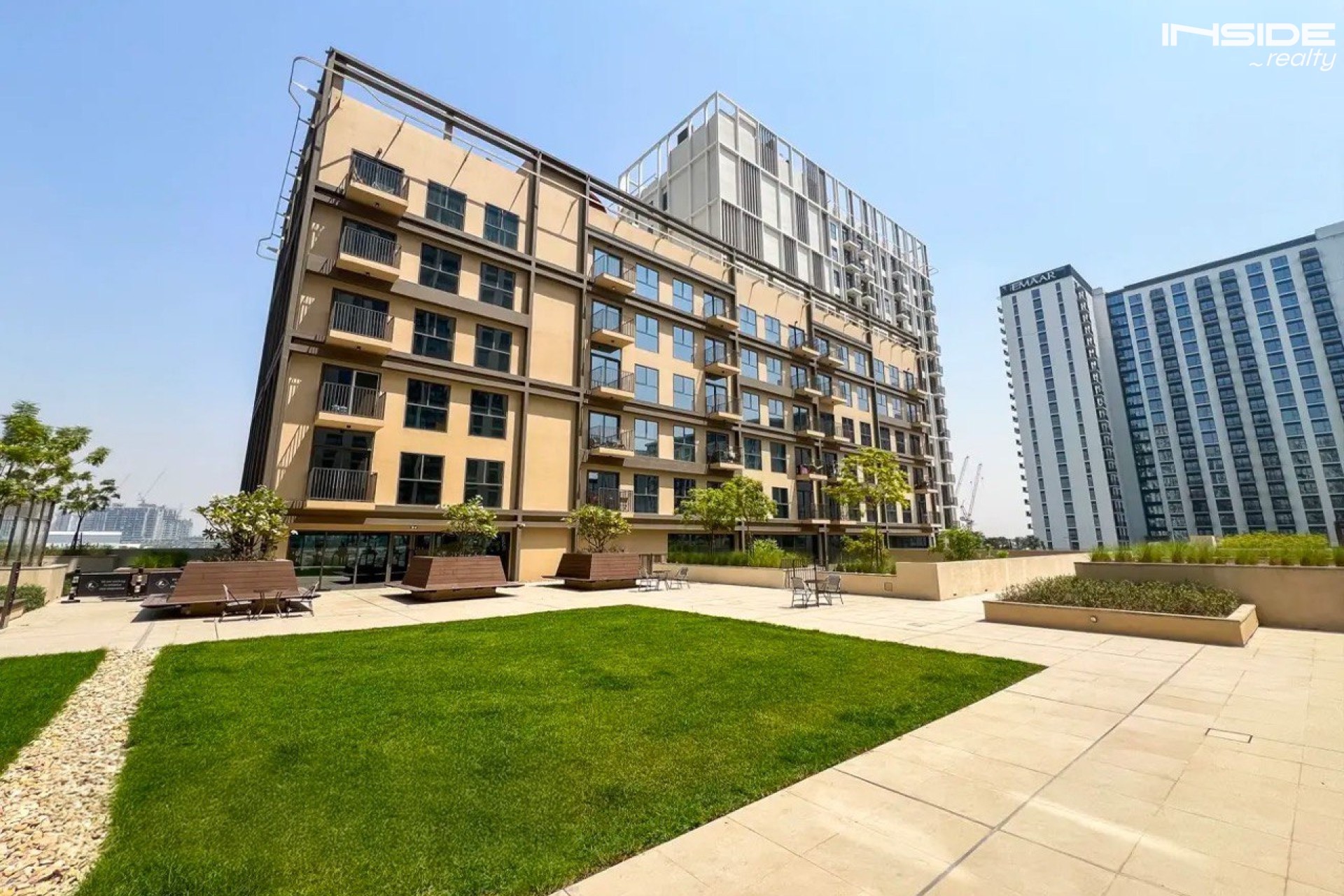 Vacant 1BR with Balcony | Pool and Gym Access