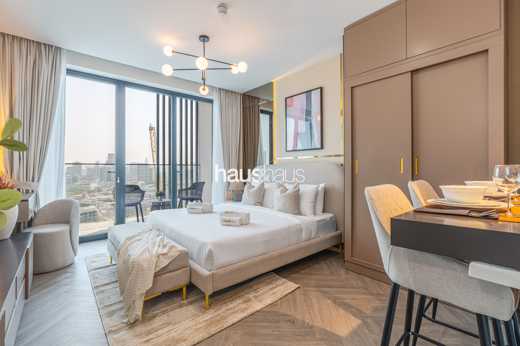 Chic and Elegant Studio | Close to Circle Mall