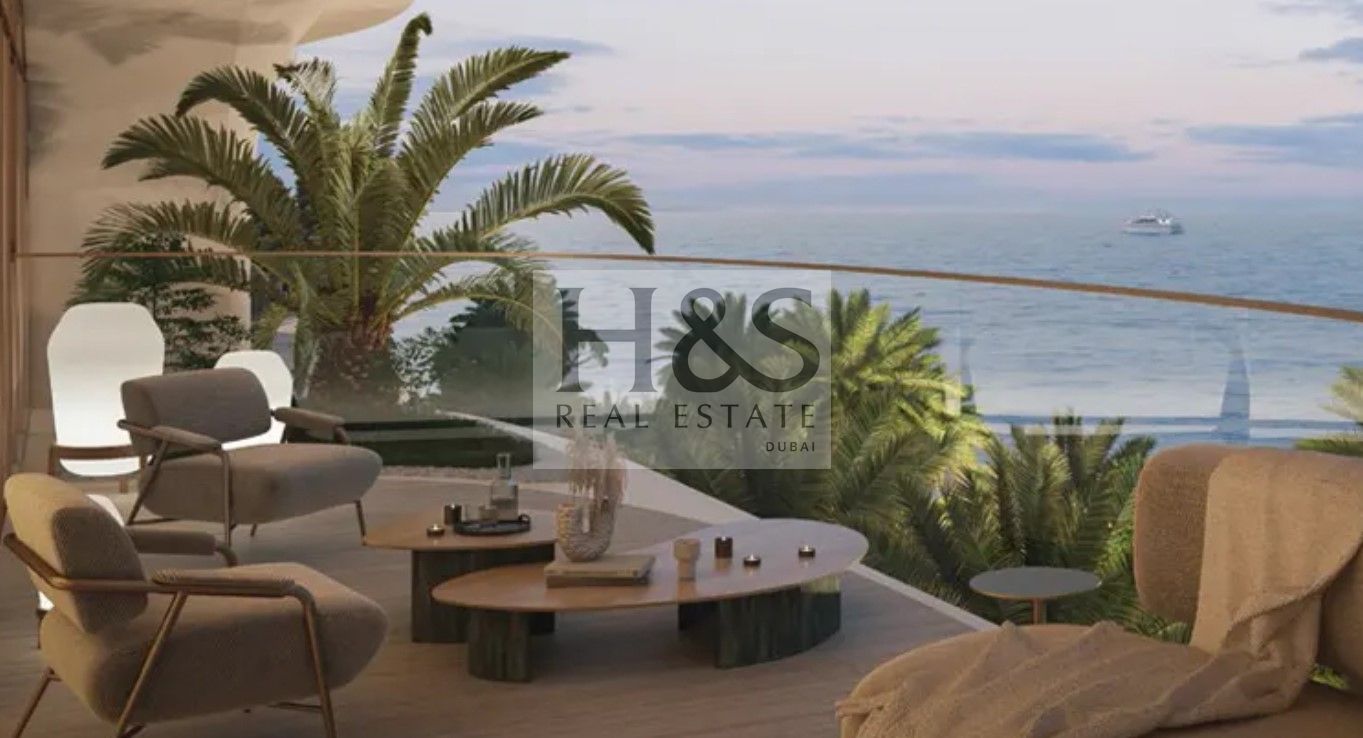 Beach Living | Great Location | Private Beach Access