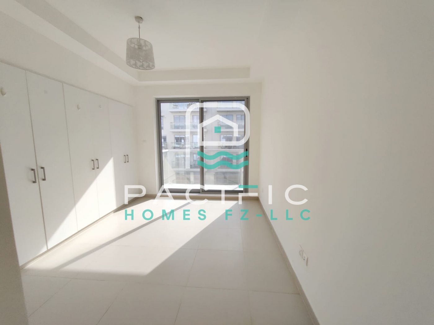 Investor Deal | High Floor | Nicely Maintained Unit