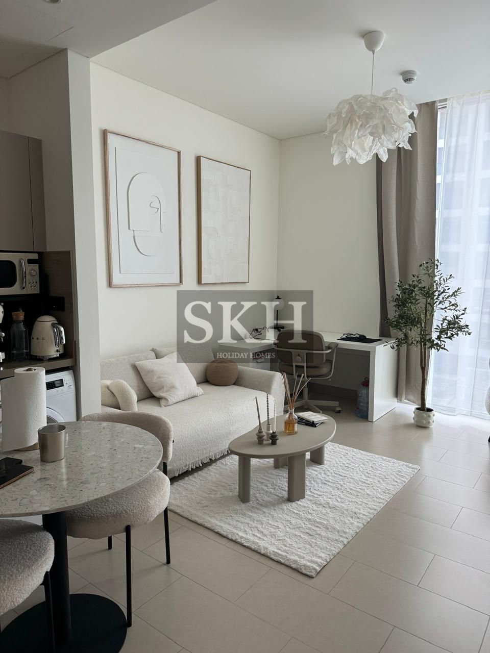 FULLY FURNISHED | PRIME LOCATION | MODERN