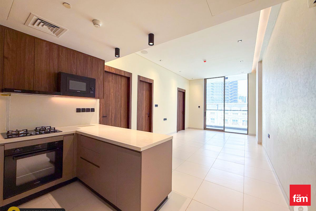 Brand New l Vacant l Stunning Location