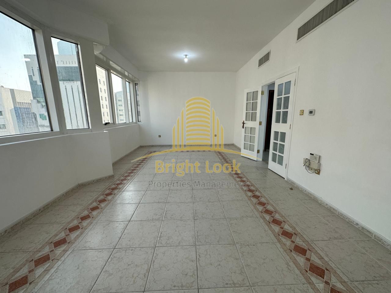 Spacious 3-Bedroom Apartment for Rent – Hamdan Street