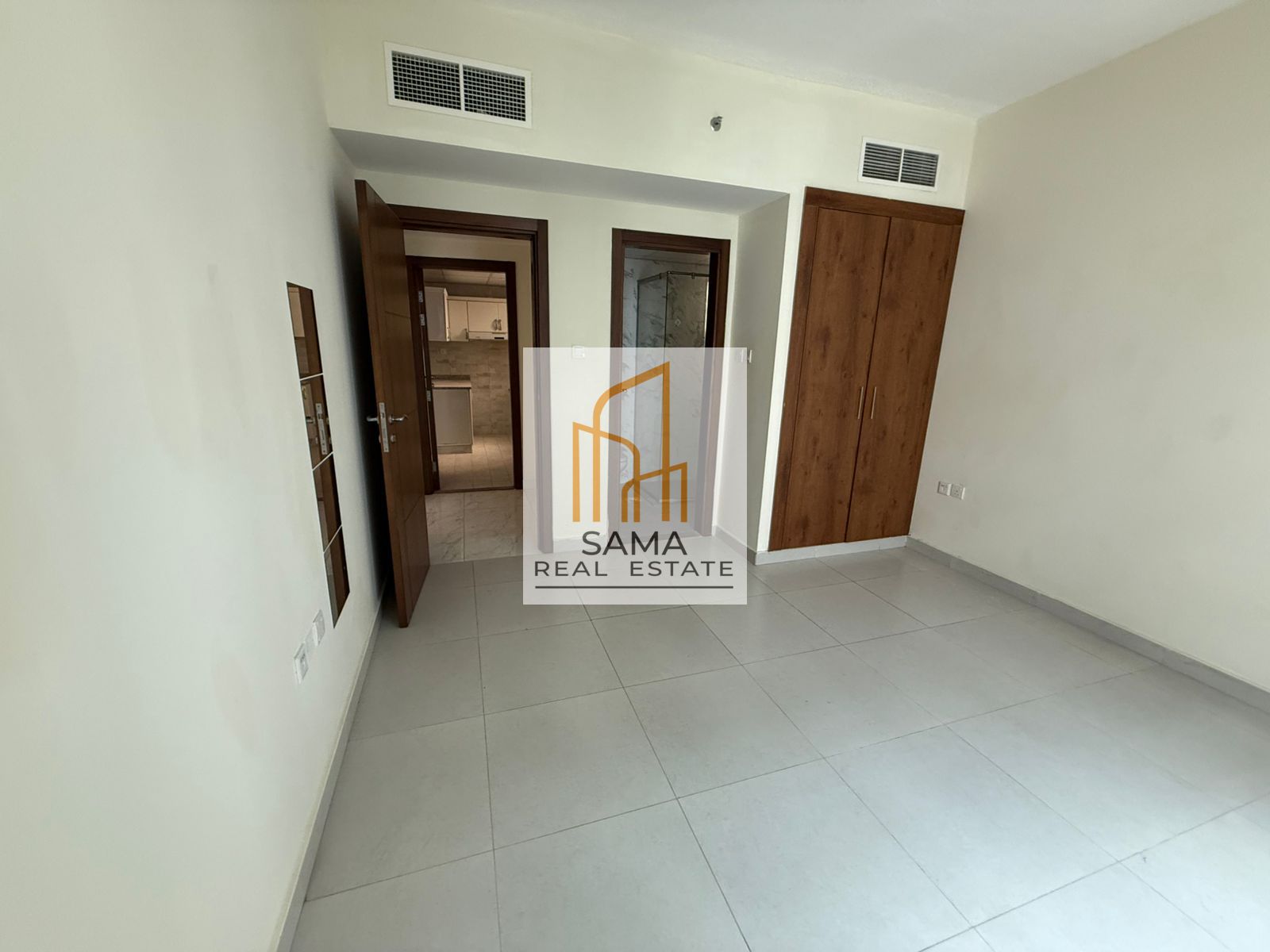 Like Brand new building 1bhk apartment only 40k in new Muwailia