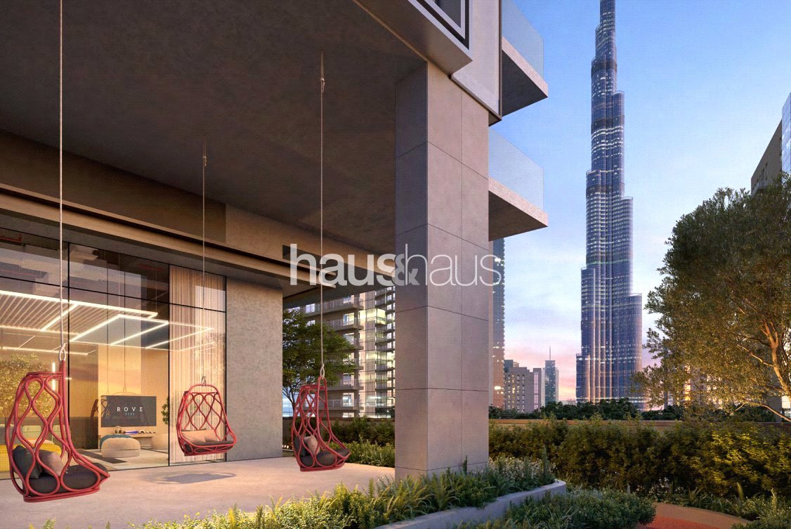 Corner Unit | Larger layout | Central Location