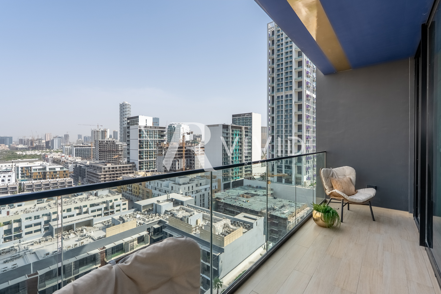 Exclusive | Pool View | Beautifully Furnished