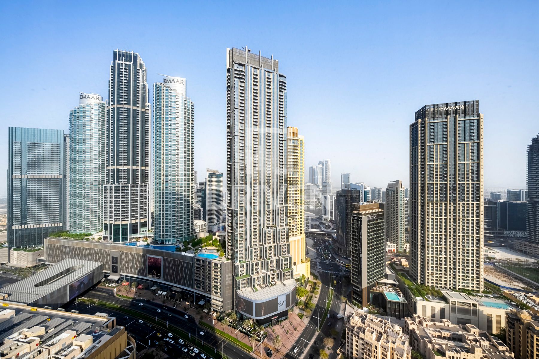 Prime Location | High Floor | Ready to move in