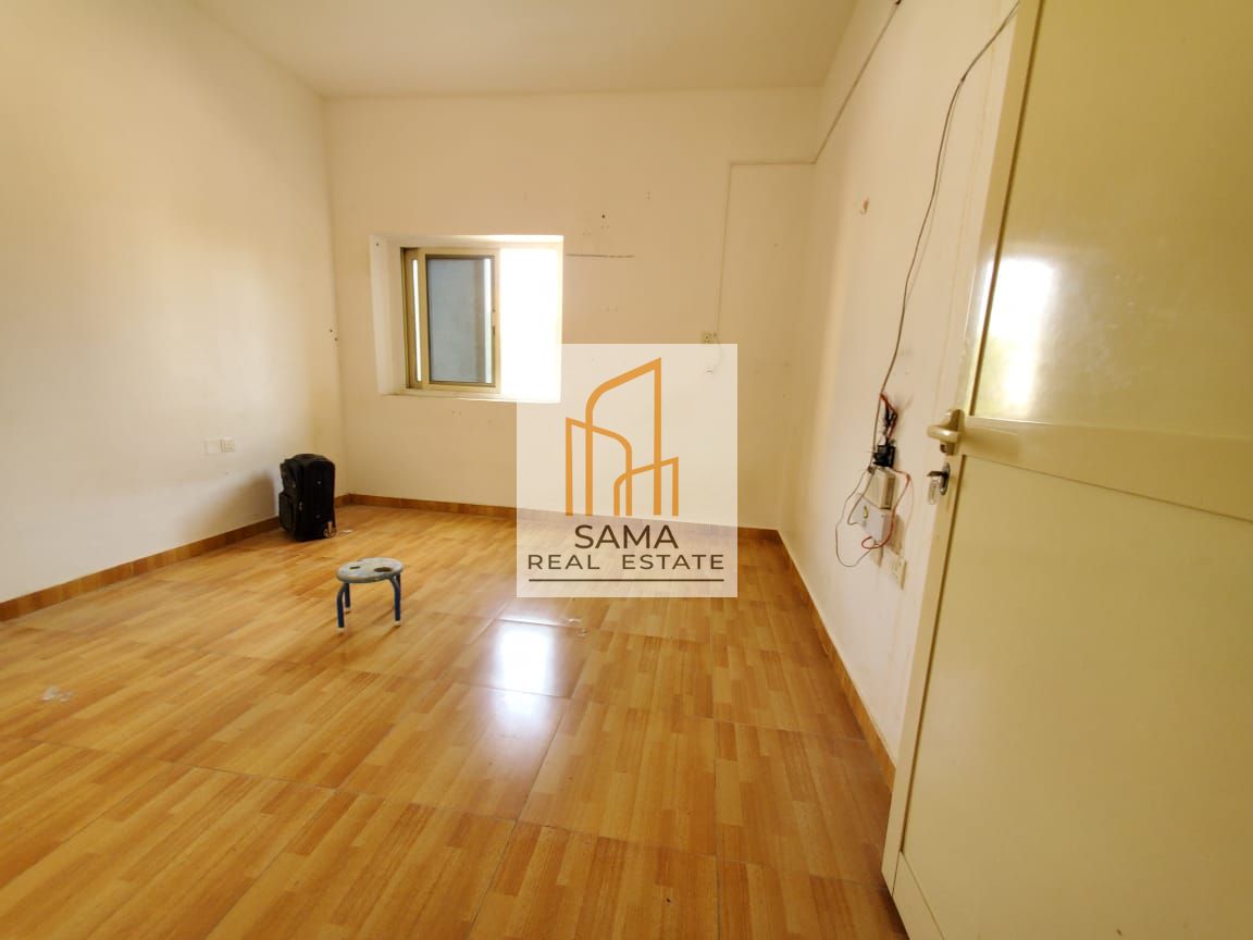 1 BHK WITH BALCONY//SPLIT AC// FOR FAMILY// RENT ONLY 30K