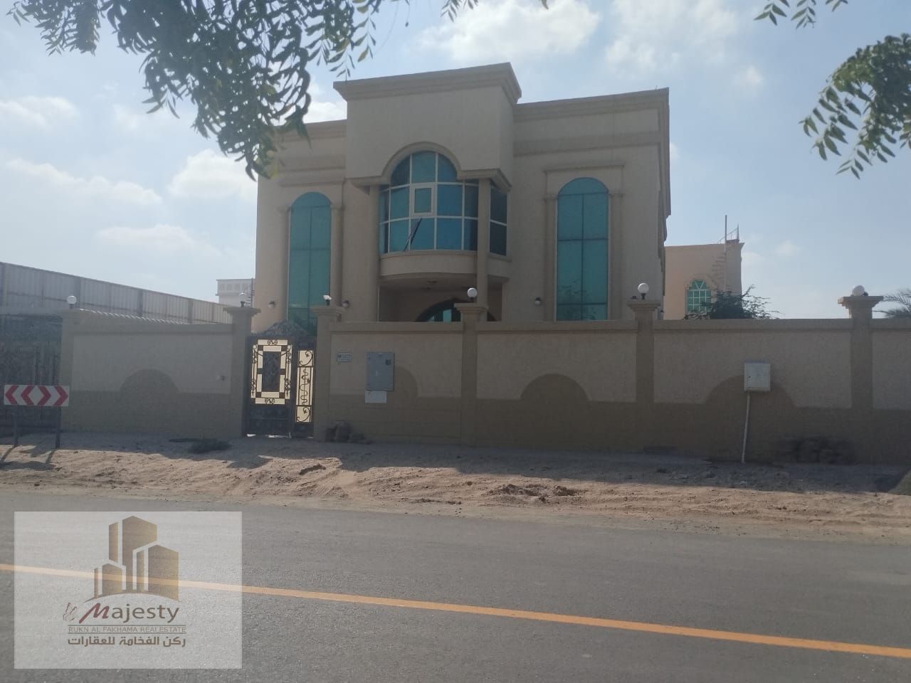 Villa for sale in an excellent location in Al Ramtha area