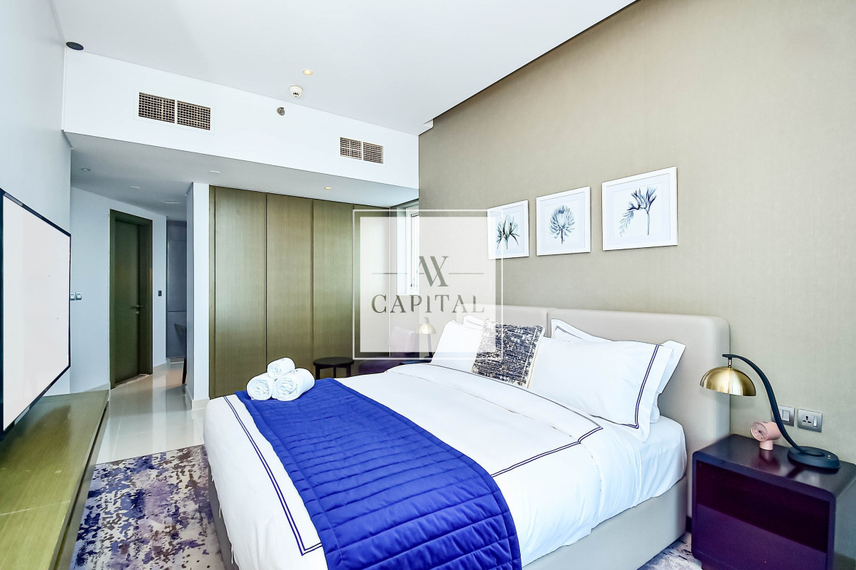 Vacant | Mid Floor | Fully furnished