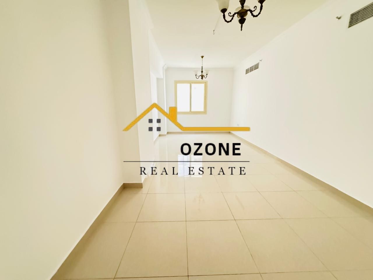 Like New\°Balcony\°Parking\°Family Building