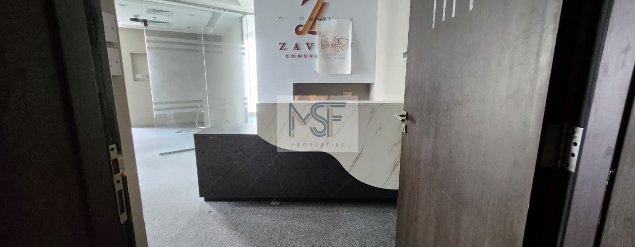 Bright and Spacious Office | High Floor | Glass Partition