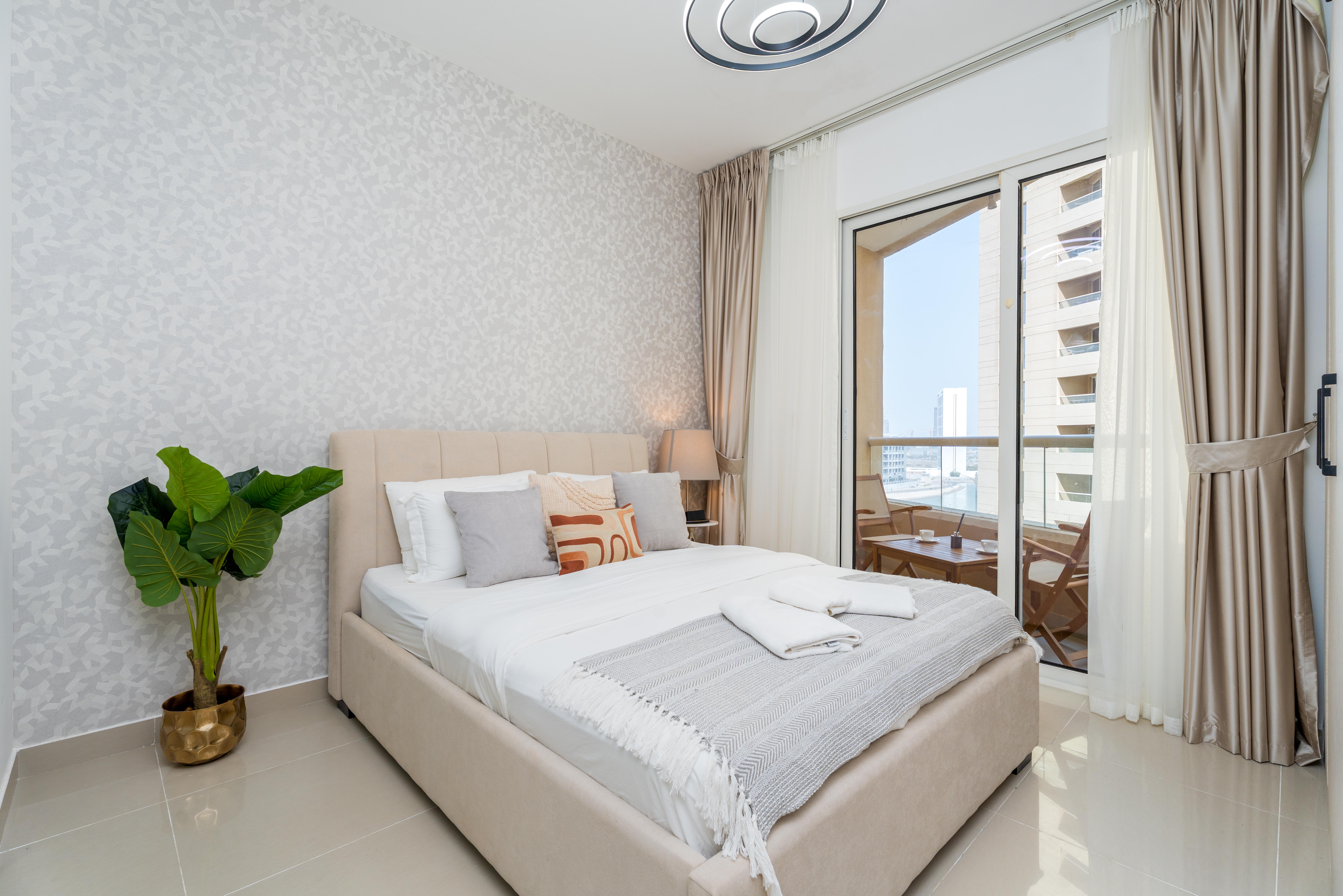 Breezy | Furnished | Lakeside Tower A