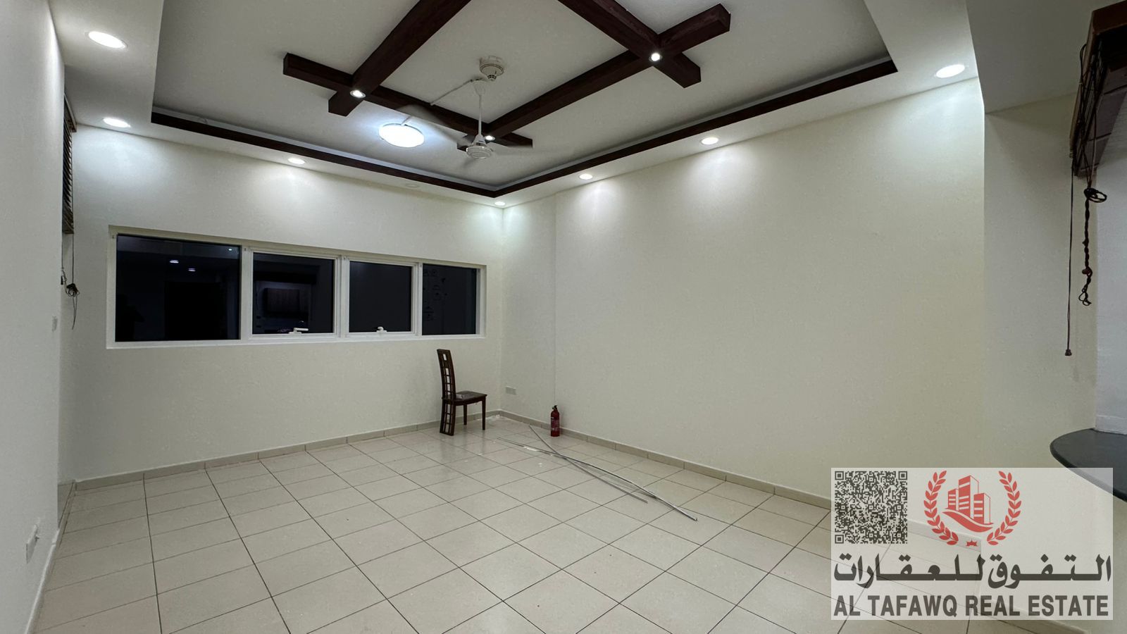 Apartment for sale consisting of two bedrooms, a living room, 3 bathrooms, and 2 balconies.