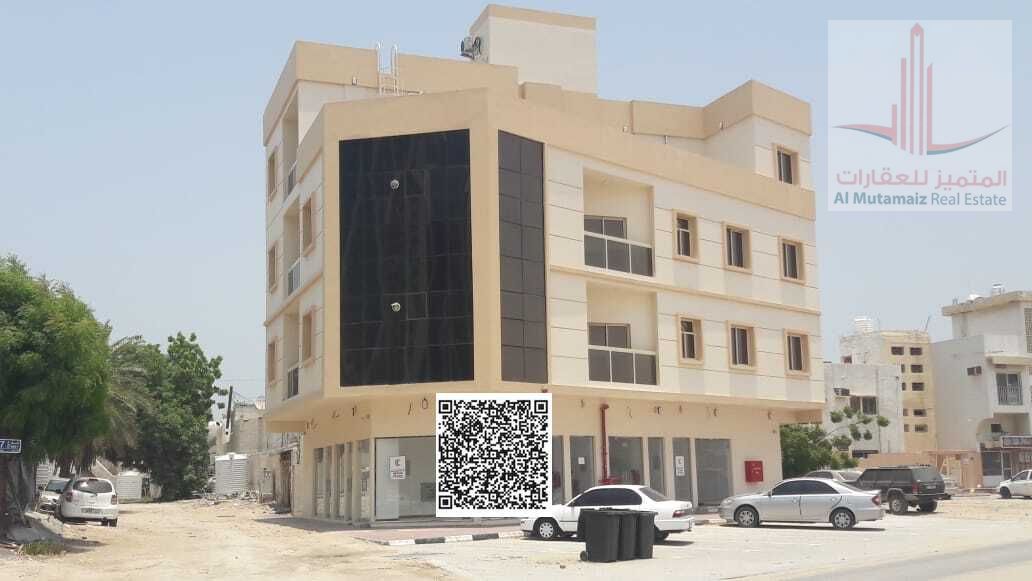 Ready building for sale with a very good return and a prime location