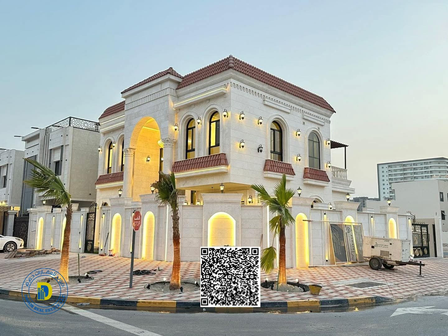 For sale, a classic corner villa, a miniature palace, 5 rooms, in the Al-Helio 2 area, freehold for all nationalities, bank financing