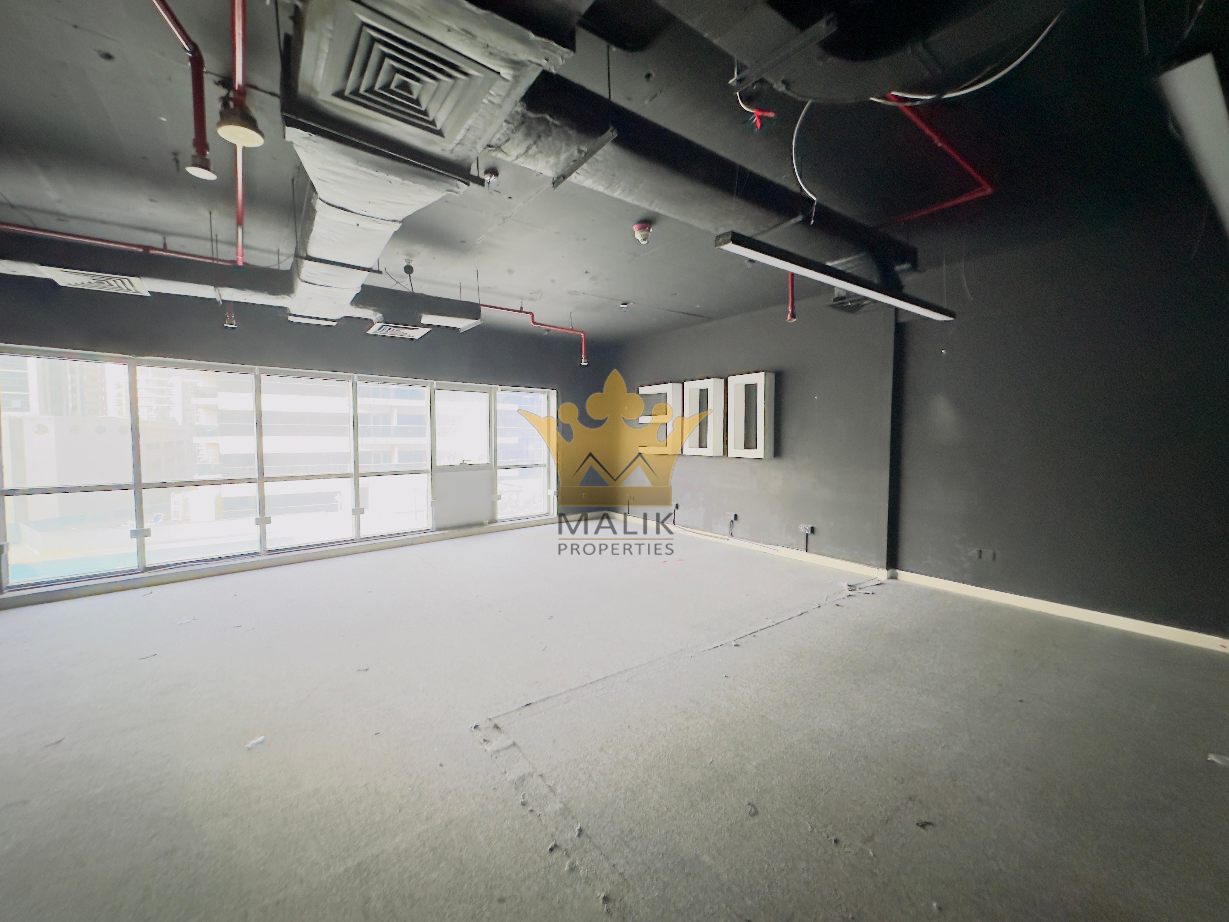 Chiller FREE - Office with Pantry & Toilet - Close To MRETO